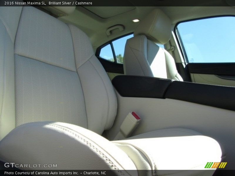 Brilliant Silver / Cashmere 2016 Nissan Maxima SL