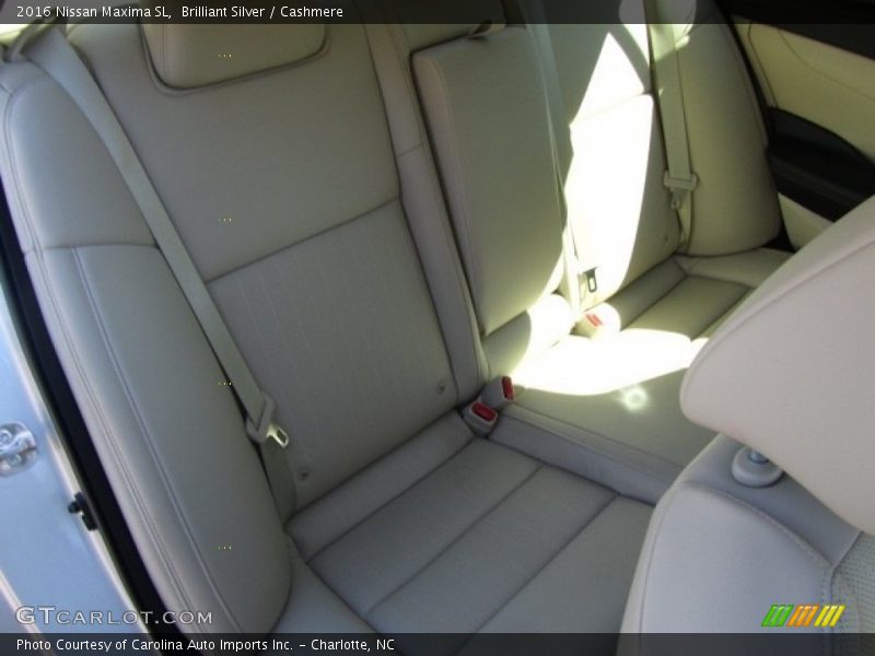 Brilliant Silver / Cashmere 2016 Nissan Maxima SL