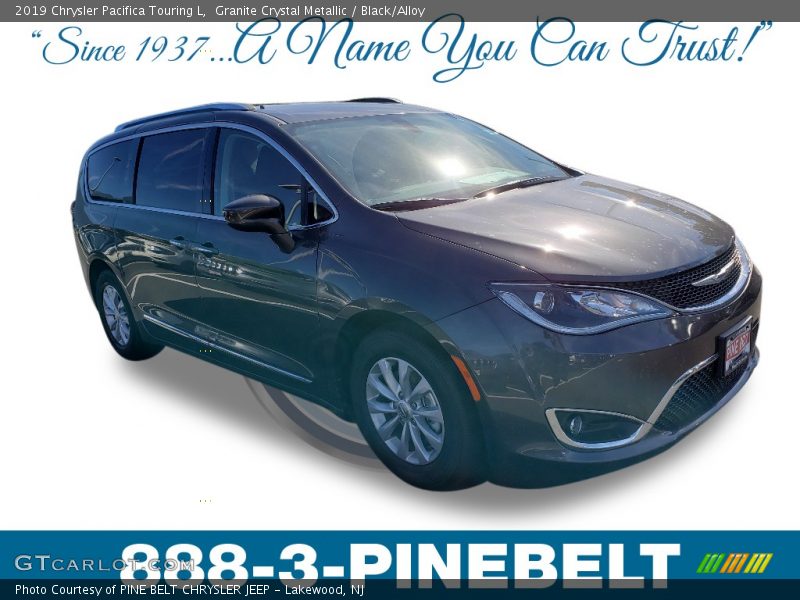 Granite Crystal Metallic / Black/Alloy 2019 Chrysler Pacifica Touring L
