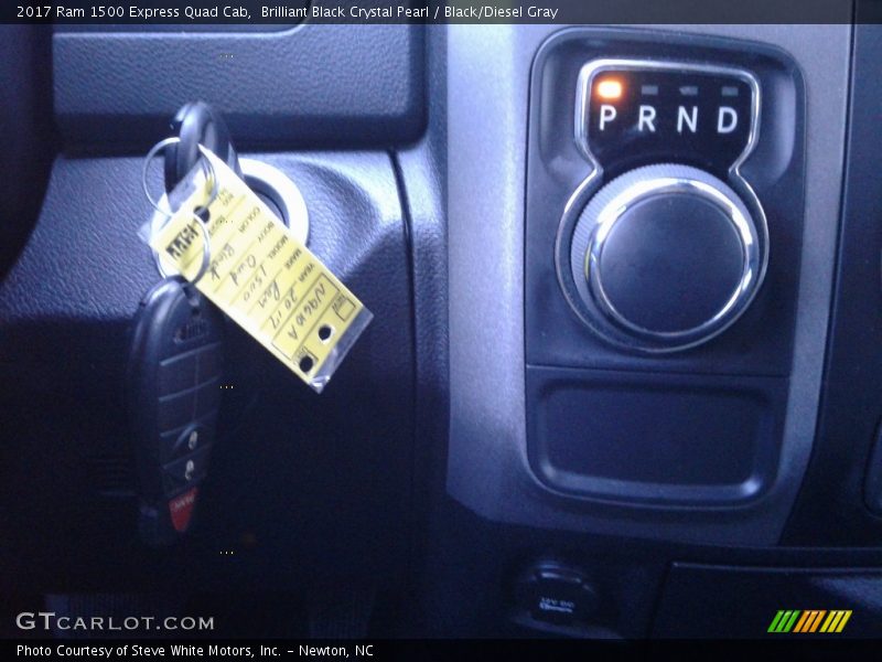 Brilliant Black Crystal Pearl / Black/Diesel Gray 2017 Ram 1500 Express Quad Cab