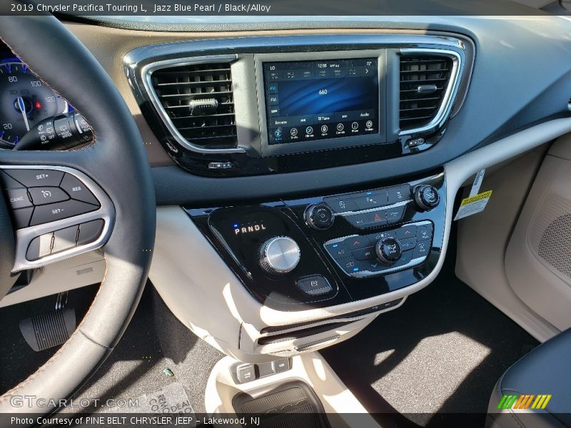 Jazz Blue Pearl / Black/Alloy 2019 Chrysler Pacifica Touring L