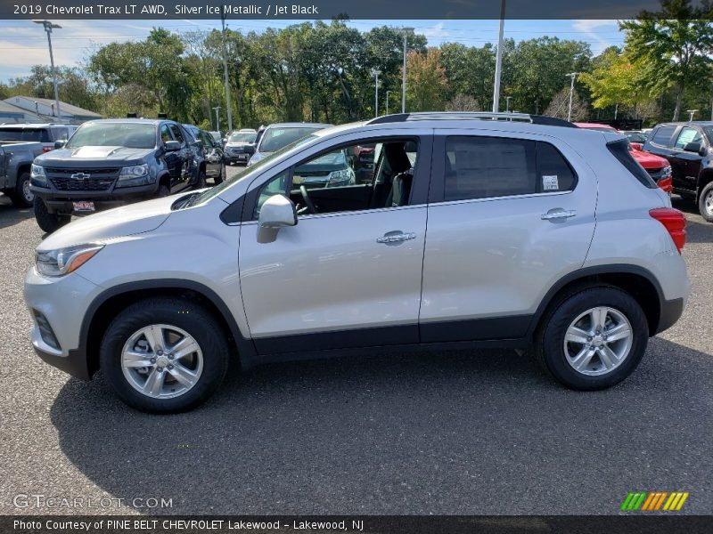 Silver Ice Metallic / Jet Black 2019 Chevrolet Trax LT AWD