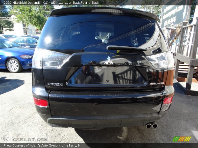 Labrador Black Pearl / Black 2009 Mitsubishi Outlander XLS 4WD