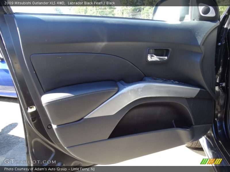 Labrador Black Pearl / Black 2009 Mitsubishi Outlander XLS 4WD