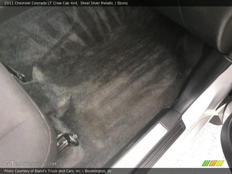 Sheer Silver Metallic / Ebony 2011 Chevrolet Colorado LT Crew Cab 4x4