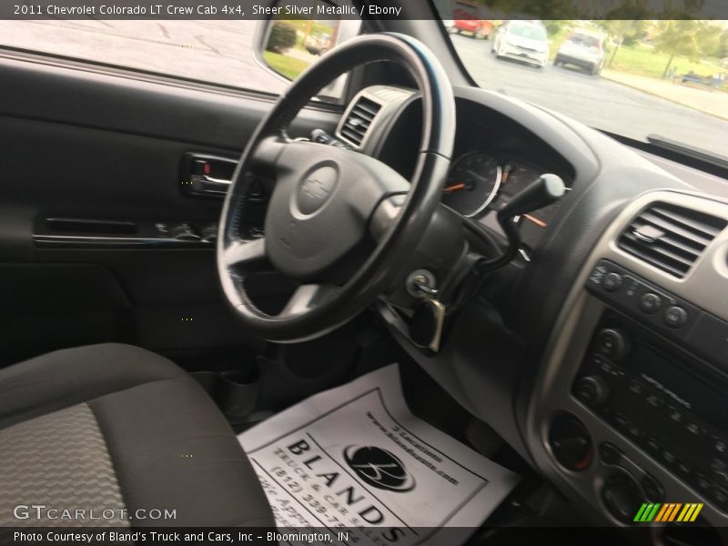 Sheer Silver Metallic / Ebony 2011 Chevrolet Colorado LT Crew Cab 4x4