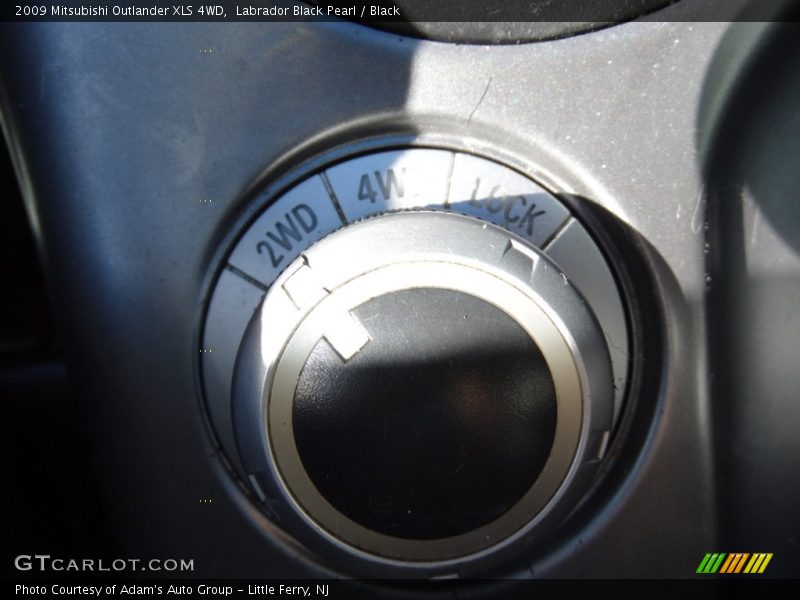 Labrador Black Pearl / Black 2009 Mitsubishi Outlander XLS 4WD