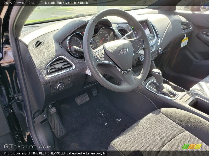 Mosaic Black Metallic / Black 2019 Chevrolet Cruze LT