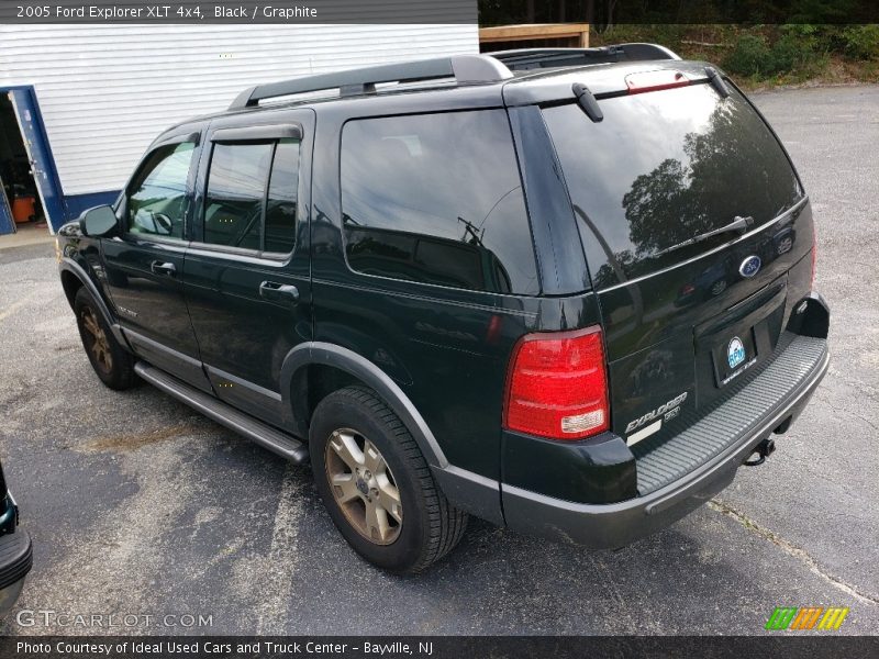Black / Graphite 2005 Ford Explorer XLT 4x4