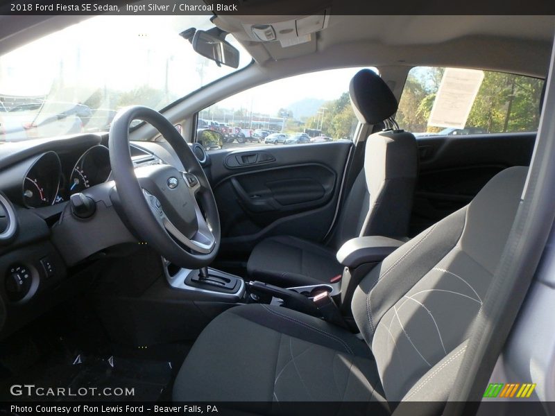 Ingot Silver / Charcoal Black 2018 Ford Fiesta SE Sedan