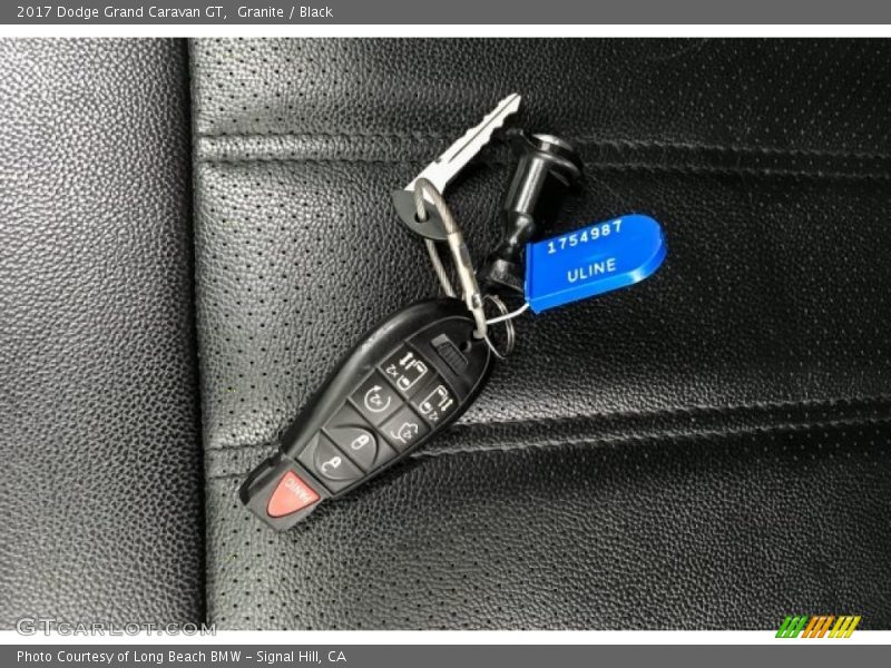 Granite / Black 2017 Dodge Grand Caravan GT