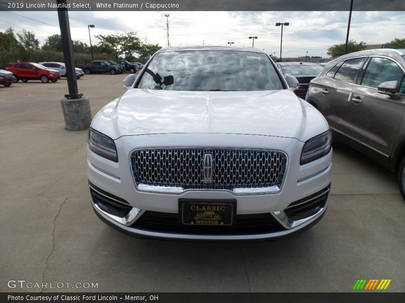 White Platinum / Cappuccino 2019 Lincoln Nautilus Select