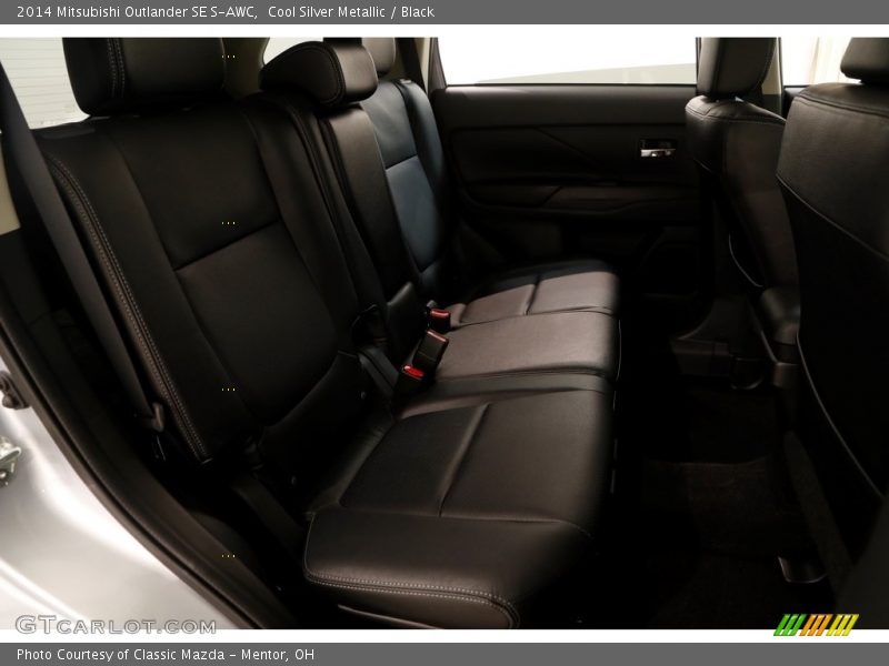 Cool Silver Metallic / Black 2014 Mitsubishi Outlander SE S-AWC