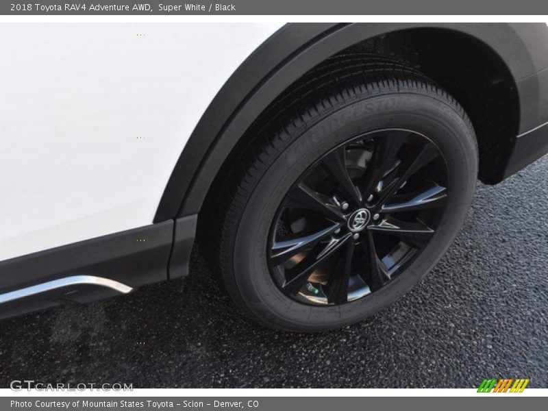 Super White / Black 2018 Toyota RAV4 Adventure AWD