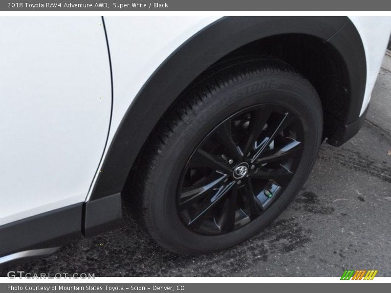 Super White / Black 2018 Toyota RAV4 Adventure AWD