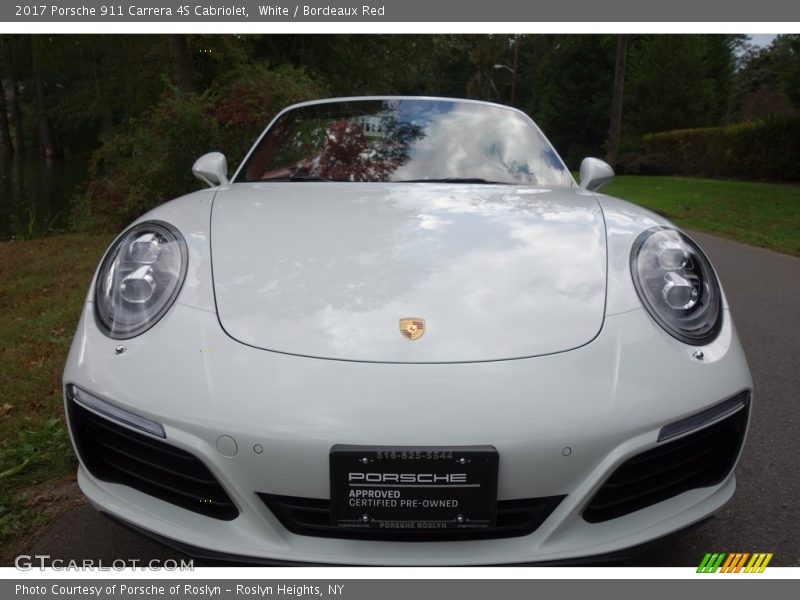 White / Bordeaux Red 2017 Porsche 911 Carrera 4S Cabriolet