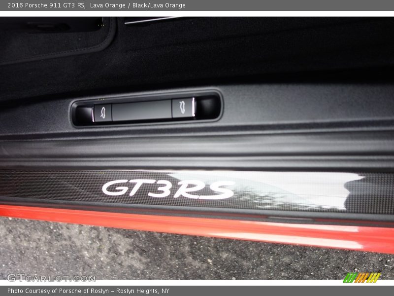 Lava Orange / Black/Lava Orange 2016 Porsche 911 GT3 RS