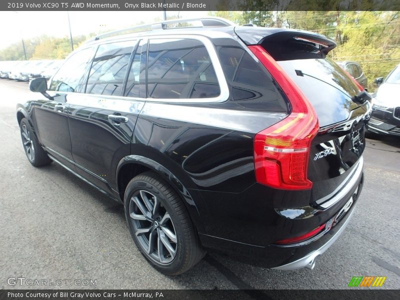 Onyx Black Metallic / Blonde 2019 Volvo XC90 T5 AWD Momentum