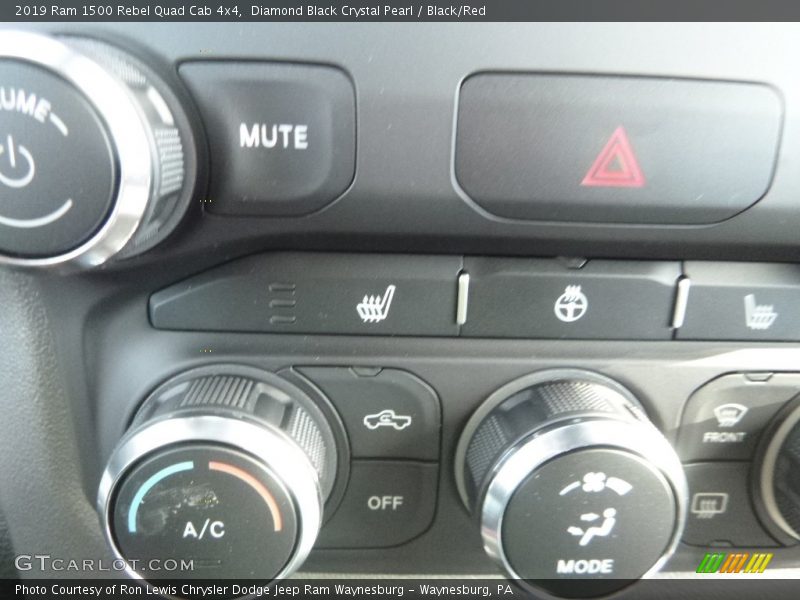 Diamond Black Crystal Pearl / Black/Red 2019 Ram 1500 Rebel Quad Cab 4x4