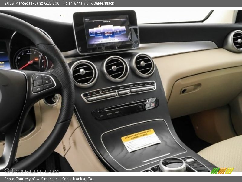Polar White / Silk Beige/Black 2019 Mercedes-Benz GLC 300