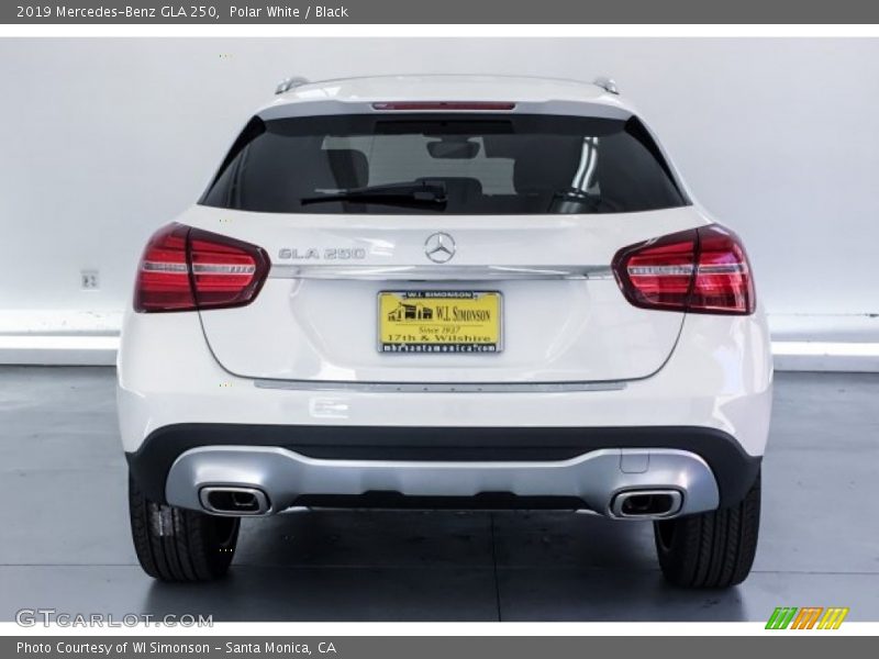 Polar White / Black 2019 Mercedes-Benz GLA 250