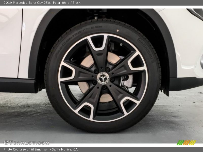 Polar White / Black 2019 Mercedes-Benz GLA 250