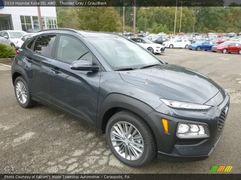 Front 3/4 View of 2019 Kona SEL AWD