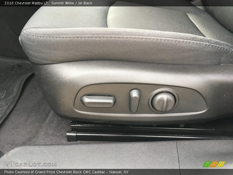 Summit White / Jet Black 2016 Chevrolet Malibu LT