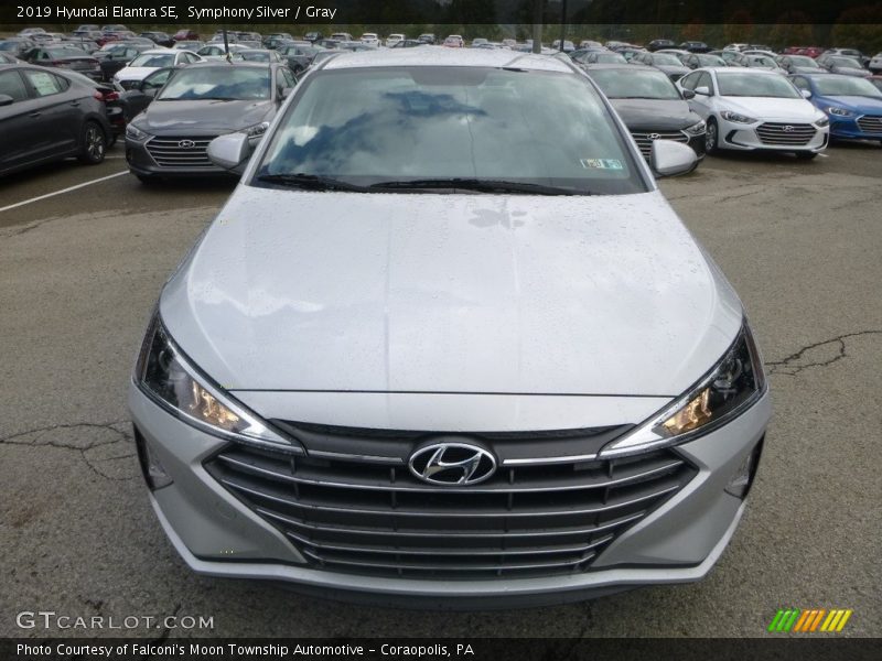 Symphony Silver / Gray 2019 Hyundai Elantra SE