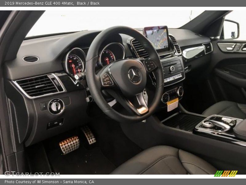 Dashboard of 2019 GLE 400 4Matic