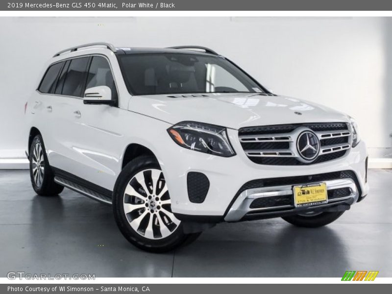 Front 3/4 View of 2019 GLS 450 4Matic