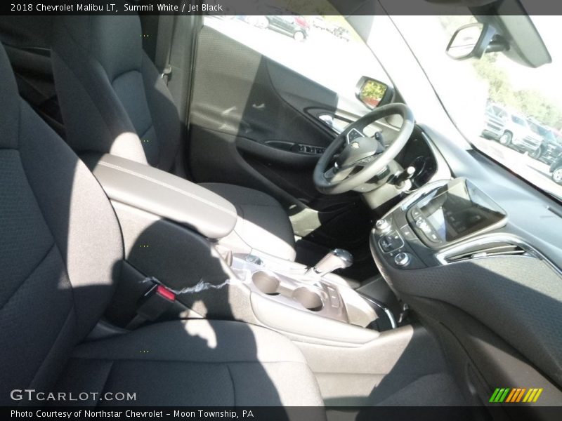 Summit White / Jet Black 2018 Chevrolet Malibu LT