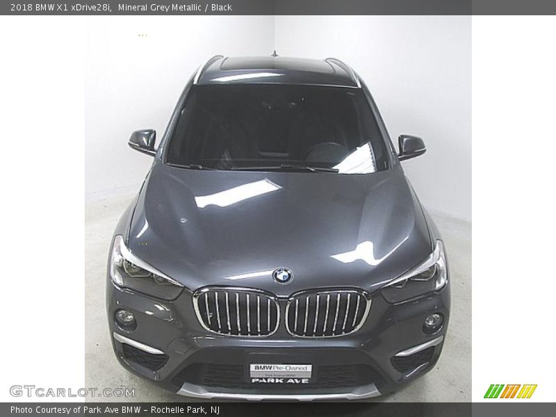 Mineral Grey Metallic / Black 2018 BMW X1 xDrive28i