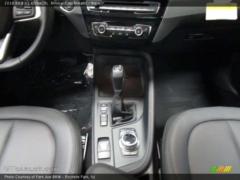 Mineral Grey Metallic / Black 2018 BMW X1 xDrive28i