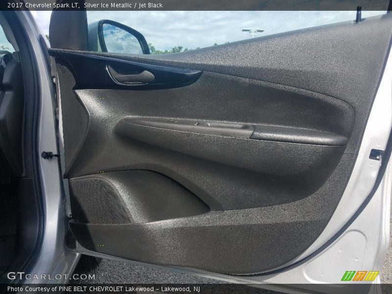Silver Ice Metallic / Jet Black 2017 Chevrolet Spark LT