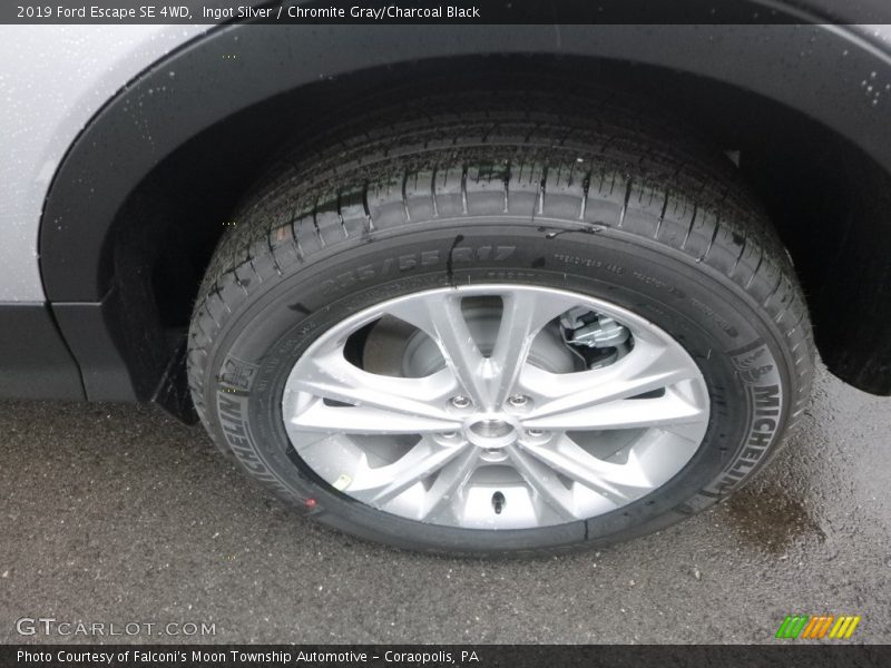  2019 Escape SE 4WD Wheel