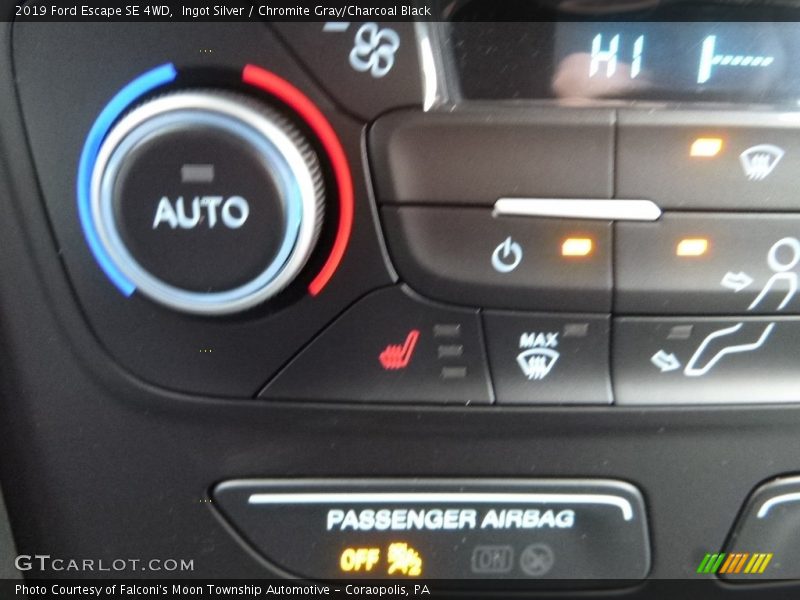 Ingot Silver / Chromite Gray/Charcoal Black 2019 Ford Escape SE 4WD