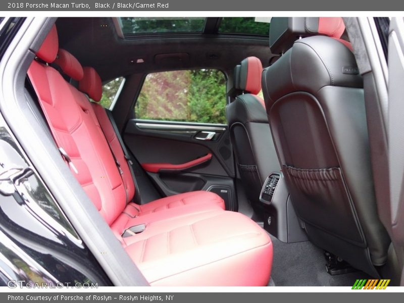 Rear Seat of 2018 Macan Turbo