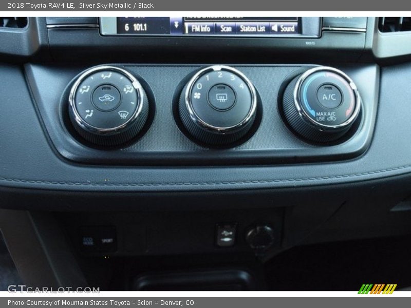 Silver Sky Metallic / Black 2018 Toyota RAV4 LE