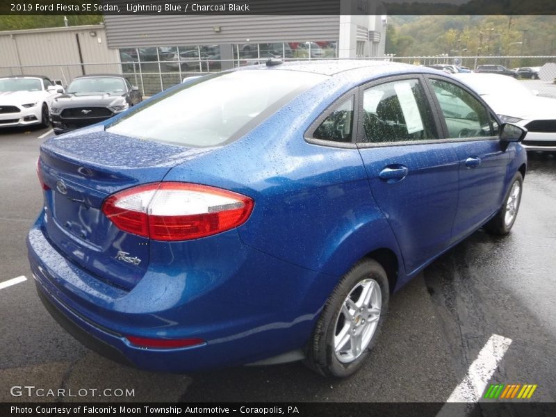 Lightning Blue / Charcoal Black 2019 Ford Fiesta SE Sedan