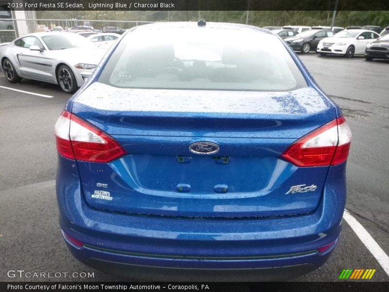 Lightning Blue / Charcoal Black 2019 Ford Fiesta SE Sedan