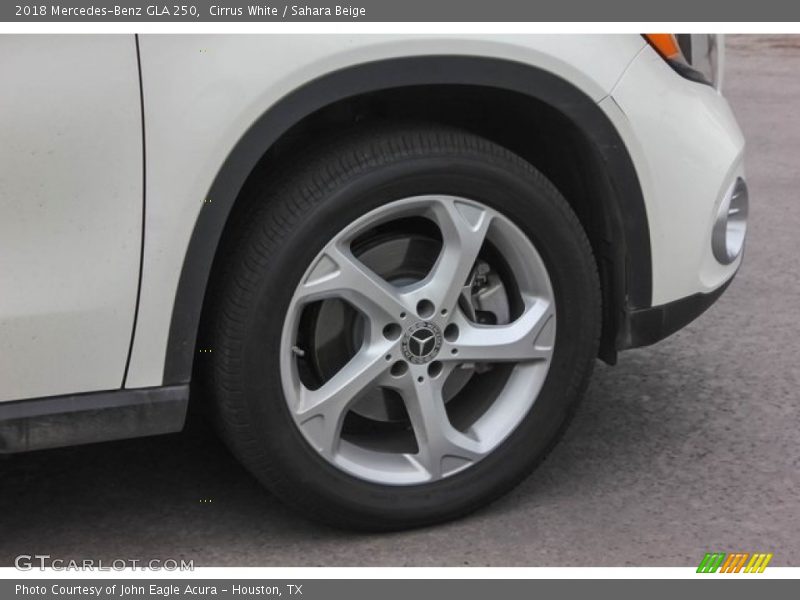 Cirrus White / Sahara Beige 2018 Mercedes-Benz GLA 250