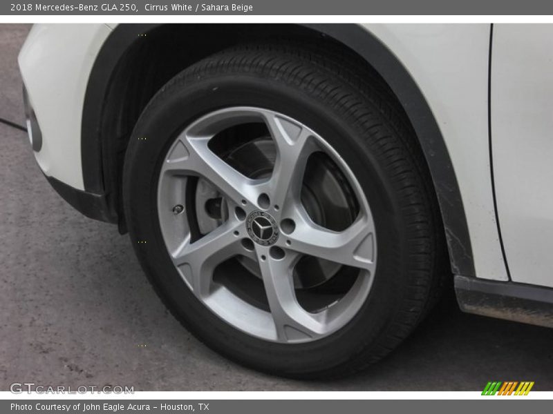Cirrus White / Sahara Beige 2018 Mercedes-Benz GLA 250