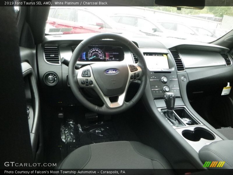  2019 Taurus SEL AWD Charcoal Black Interior