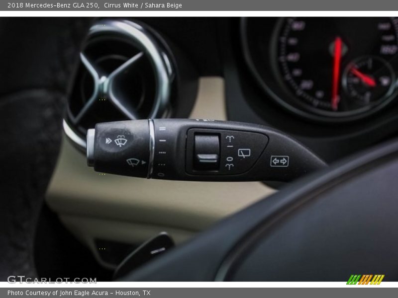 Cirrus White / Sahara Beige 2018 Mercedes-Benz GLA 250