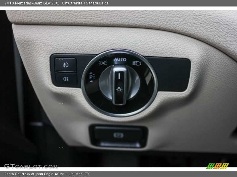 Cirrus White / Sahara Beige 2018 Mercedes-Benz GLA 250