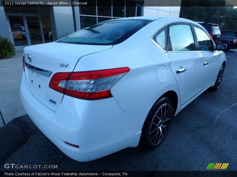 Aspen White / Charcoal 2013 Nissan Sentra SV