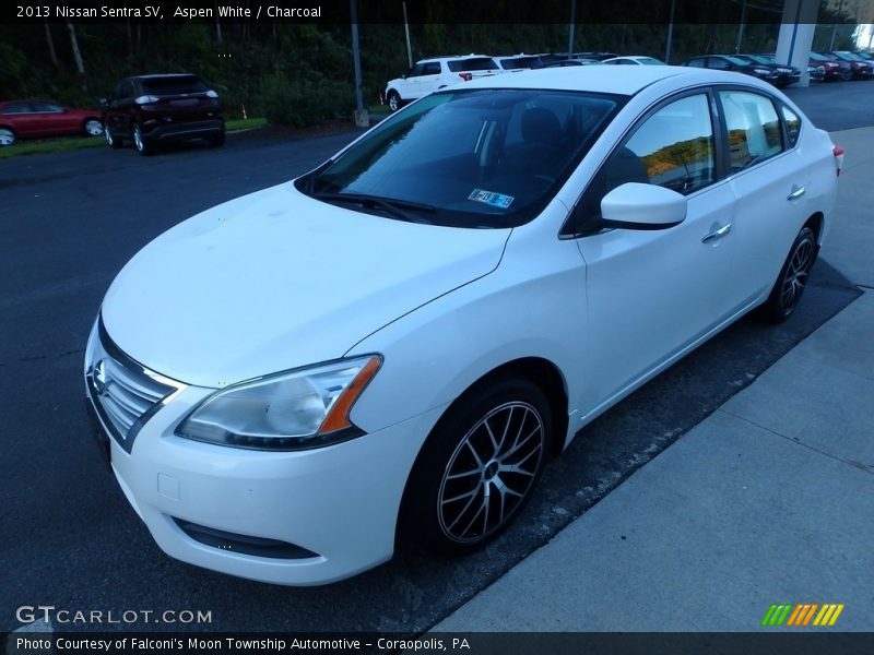 Aspen White / Charcoal 2013 Nissan Sentra SV