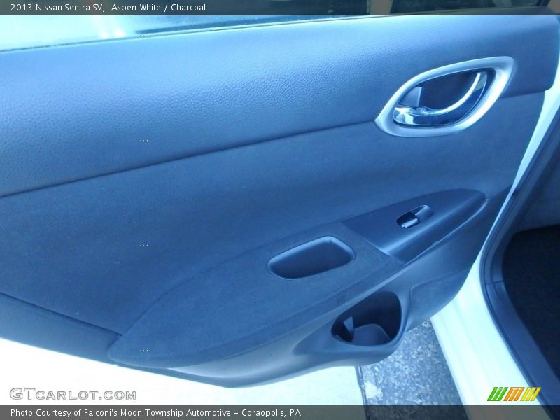 Aspen White / Charcoal 2013 Nissan Sentra SV