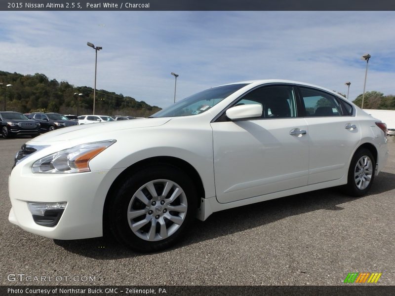 Pearl White / Charcoal 2015 Nissan Altima 2.5 S
